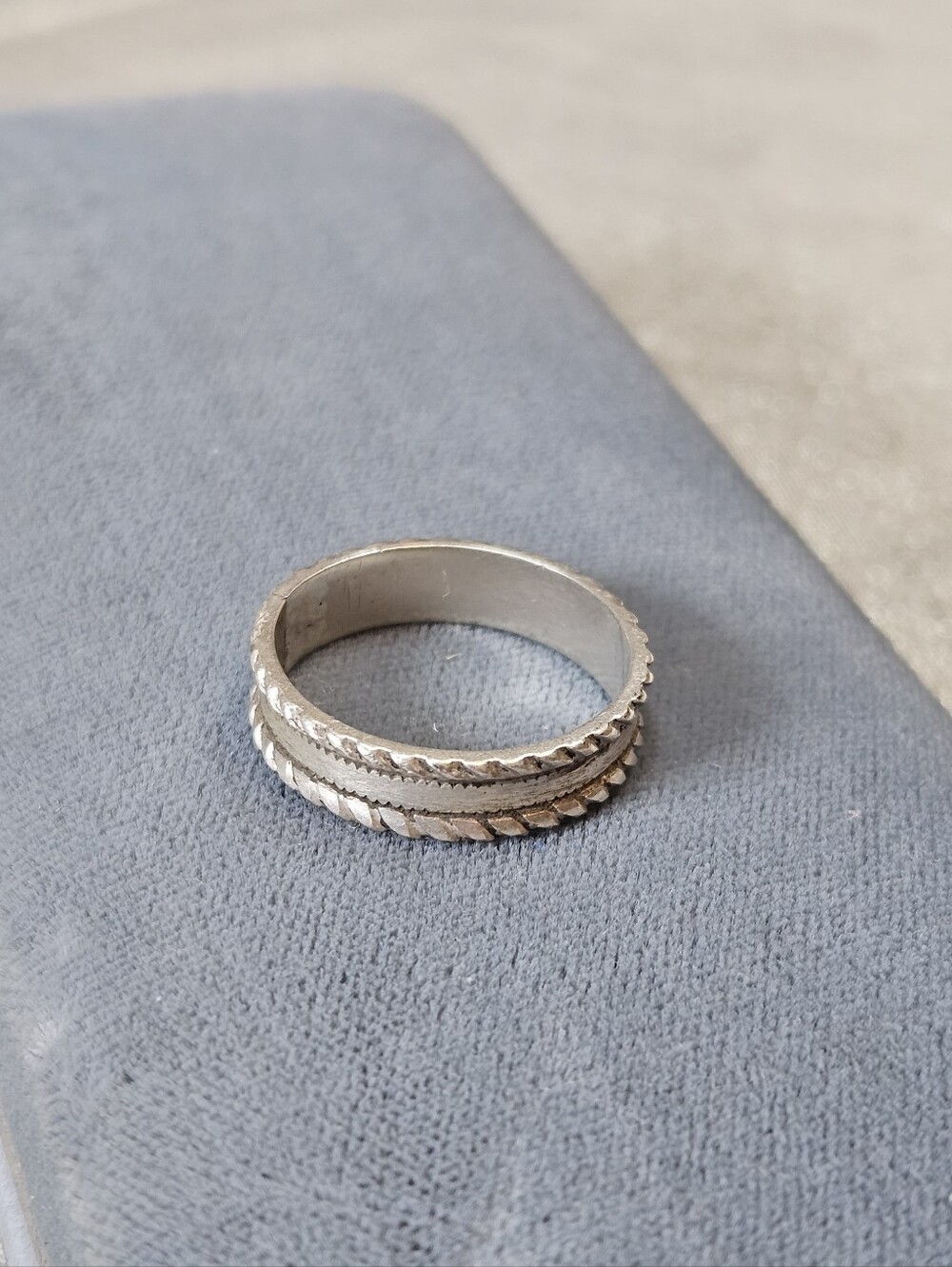 Handcrafted Bordered Silver Band Size 9